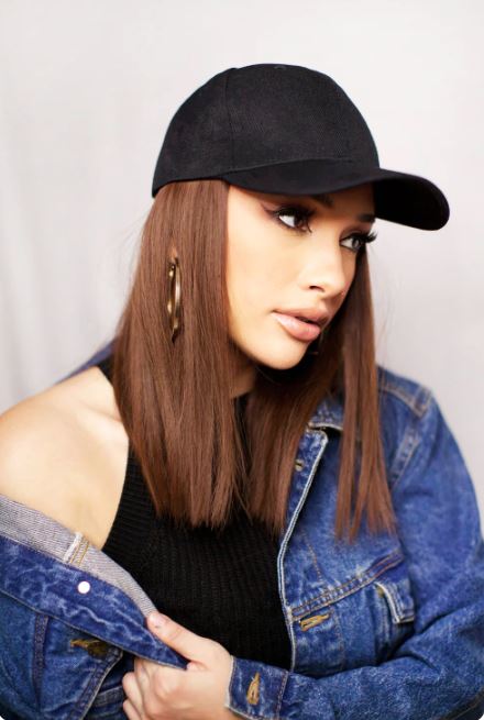 Perruque Baseball Cap Wig | Longueur 25 cm | Brun